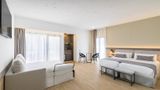 Pyr Marbella Room