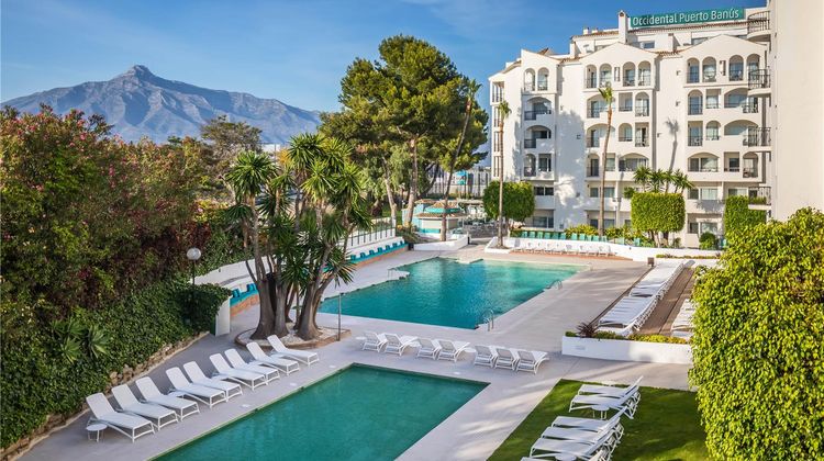 Pyr Marbella Pool