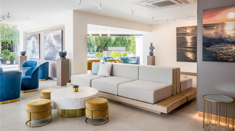 Pyr Marbella Lobby