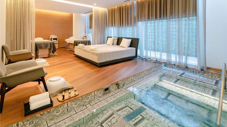 <b>Raffles Doha Spa</b>. Images powered by <a href="https://iceportal.shijigroup.com/" title="IcePortal" target="_blank">IcePortal</a>.