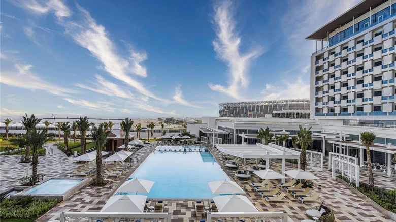 <b>Rixos Gulf Hotel Doha Pool</b>. Images powered by <a href="https://iceportal.shijigroup.com/" title="IcePortal" target="_blank">IcePortal</a>.