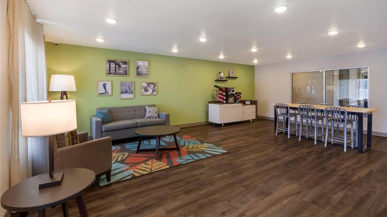 <b>WoodSpring Suites Panama City Lobby</b>. Images powered by <a href="https://iceportal.shijigroup.com/" title="IcePortal" target="_blank">IcePortal</a>.