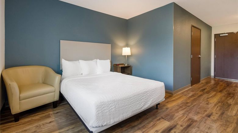 <b>WoodSpring Suites Panama City Room</b>. Images powered by <a href="https://iceportal.shijigroup.com/" title="IcePortal" target="_blank">IcePortal</a>.