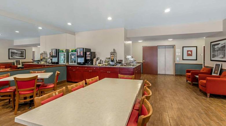 <b>Quality Inn Englewood Denver Tech Center Restaurant</b>. Images powered by <a href="https://iceportal.shijigroup.com/" title="IcePortal" target="_blank">IcePortal</a>.