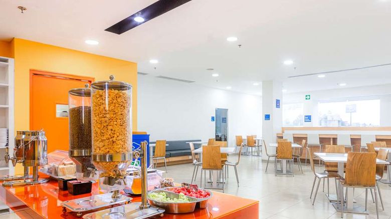 <b>Sleep Inn Leon Antares Restaurant</b>. Images powered by <a href="https://iceportal.shijigroup.com/" title="IcePortal" target="_blank">IcePortal</a>.