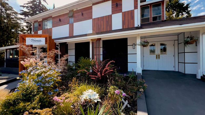 <b>The Oceanside, a Coast Hotel Exterior</b>. Images powered by <a href="https://iceportal.shijigroup.com/" title="IcePortal" target="_blank">IcePortal</a>.