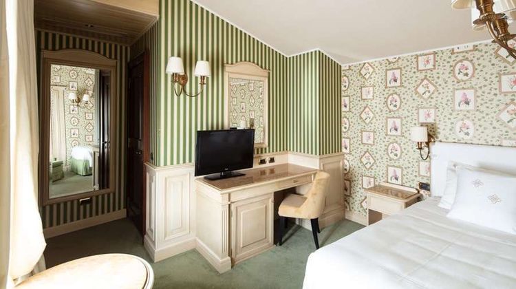 Palazzo Montebello Room