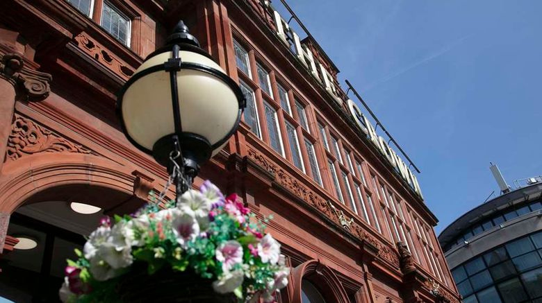 <b>The Crown London Hotel Exterior</b>. Images powered by <a href="https://iceportal.shijigroup.com/" title="IcePortal" target="_blank">IcePortal</a>.