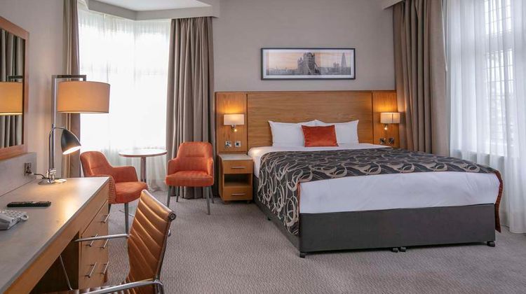 The Crown London Hotel Room