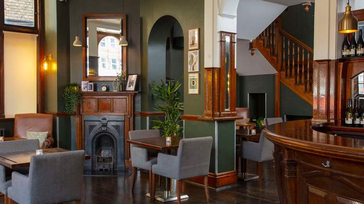 The Crown London Hotel Restaurant