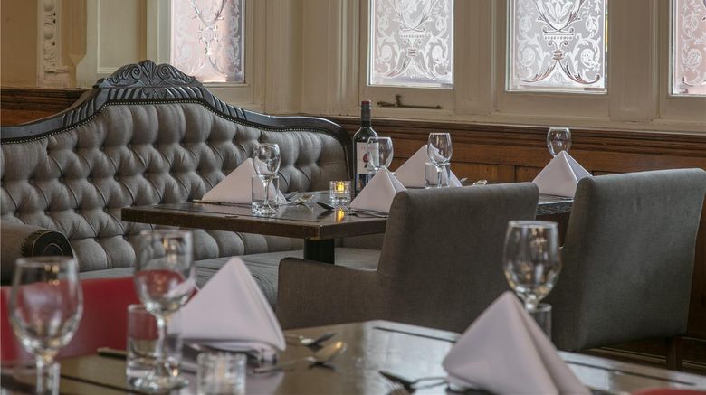 <b>The Crown London Hotel Restaurant</b>. Images powered by <a href="https://iceportal.shijigroup.com/" title="IcePortal" target="_blank">IcePortal</a>.