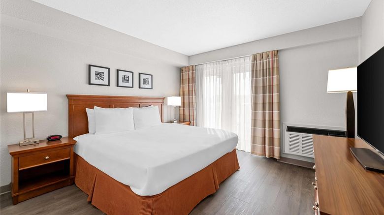 <b>Travelodge Suites by Wyndham Regina Suite</b>. Images powered by <a href="https://iceportal.shijigroup.com/" title="IcePortal" target="_blank">IcePortal</a>.
