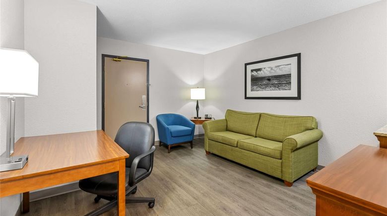 <b>Travelodge Suites by Wyndham Regina Suite</b>. Images powered by <a href="https://iceportal.shijigroup.com/" title="IcePortal" target="_blank">IcePortal</a>.