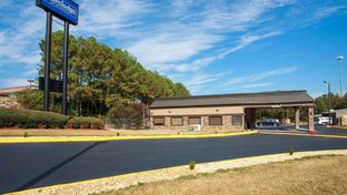 Travelodge by Wyndham Macon West