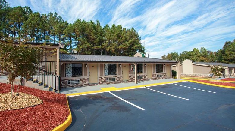 <b>Travelodge by Wyndham Macon West Exterior</b>. Images powered by <a href="https://iceportal.shijigroup.com/" title="IcePortal" target="_blank">IcePortal</a>.