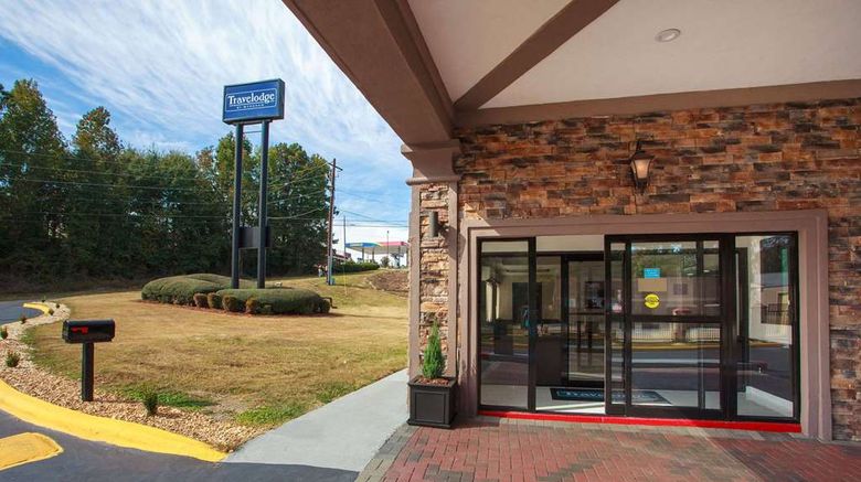 <b>Travelodge by Wyndham Macon West Exterior</b>. Images powered by <a href="https://iceportal.shijigroup.com/" title="IcePortal" target="_blank">IcePortal</a>.