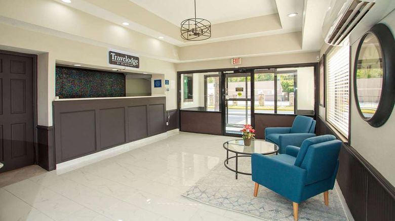 <b>Travelodge by Wyndham Macon West Lobby</b>. Images powered by <a href="https://iceportal.shijigroup.com/" title="IcePortal" target="_blank">IcePortal</a>.