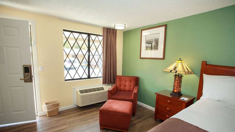 <b>Travelodge by Wyndham Macon West Room</b>. Images powered by <a href="https://iceportal.shijigroup.com/" title="IcePortal" target="_blank">IcePortal</a>.
