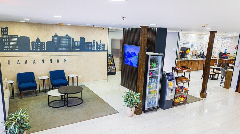 <b>Baymont by Wyndham Port Wentworth Lobby</b>. Images powered by <a href="https://iceportal.shijigroup.com/" title="IcePortal" target="_blank">IcePortal</a>.
