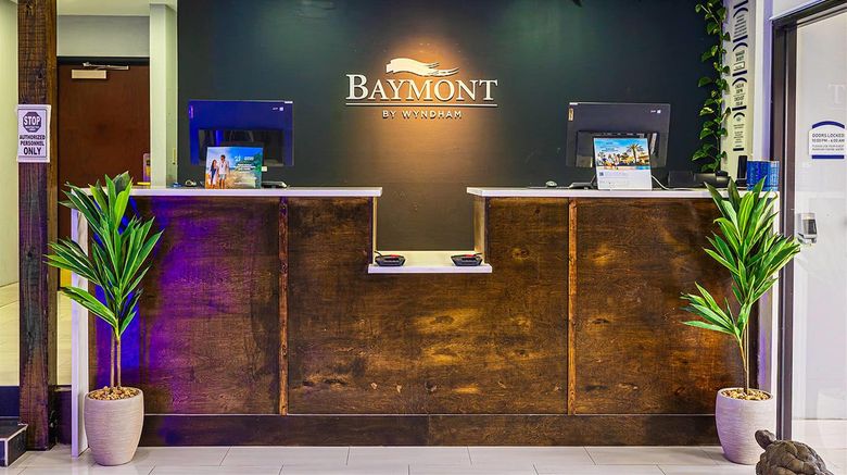 <b>Baymont by Wyndham Port Wentworth Lobby</b>. Images powered by <a href="https://iceportal.shijigroup.com/" title="IcePortal" target="_blank">IcePortal</a>.