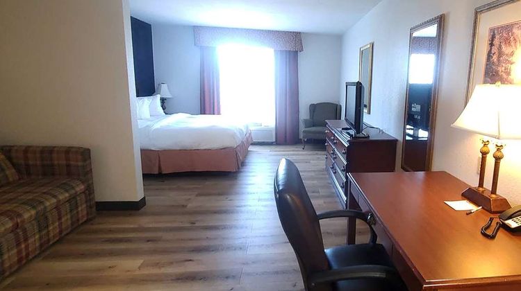 Wingate by Wyndham Youngstown West Room