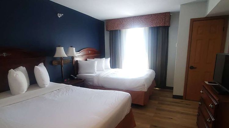 Wingate by Wyndham Youngstown West Room