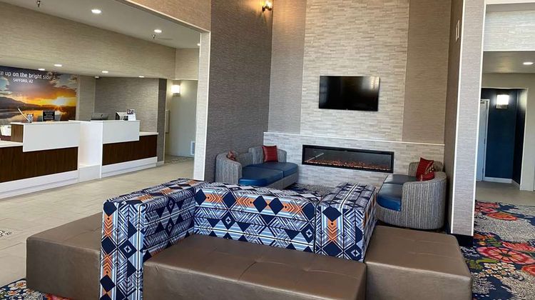 La Quinta Inn & Suites Safford Lobby