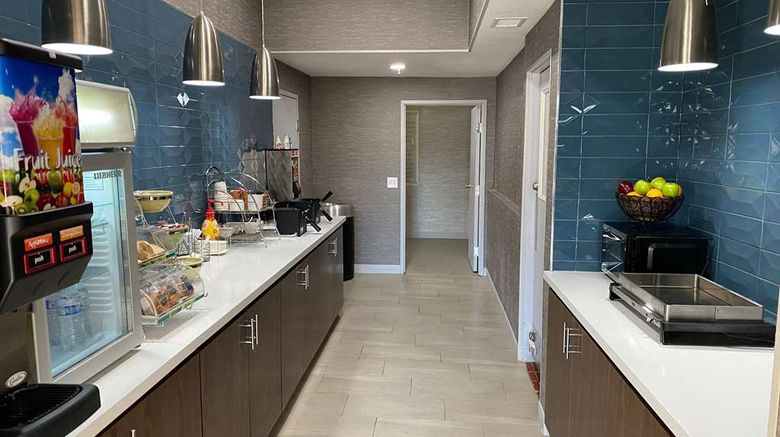 <b>La Quinta Inn & Suites Safford Other</b>. Images powered by <a href="https://iceportal.shijigroup.com/" title="IcePortal" target="_blank">IcePortal</a>.