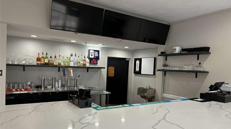 <b>La Quinta Inn & Suites Safford Restaurant</b>. Images powered by <a href="https://iceportal.shijigroup.com/" title="IcePortal" target="_blank">IcePortal</a>.