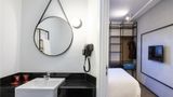 <b>Ibis Botucatu Room</b>. Images powered by <a href="https://iceportal.shijigroup.com/" title="IcePortal" target="_blank">IcePortal</a>.