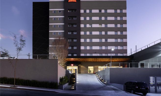 Ibis Botucatu Exterior