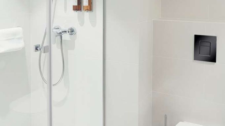 <b>Q Hotel Plus Wroclaw Bielany Room</b>. Images powered by <a href="https://iceportal.shijigroup.com/" title="IcePortal" target="_blank">IcePortal</a>.