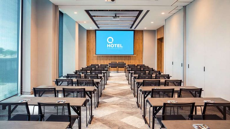<b>Q Hotel Plus Wroclaw Bielany Meeting</b>. Images powered by <a href="https://iceportal.shijigroup.com/" title="IcePortal" target="_blank">IcePortal</a>.
