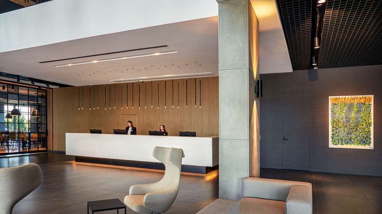 <b>Q Hotel Plus Wroclaw Bielany Lobby</b>. Images powered by <a href="https://iceportal.shijigroup.com/" title="IcePortal" target="_blank">IcePortal</a>.