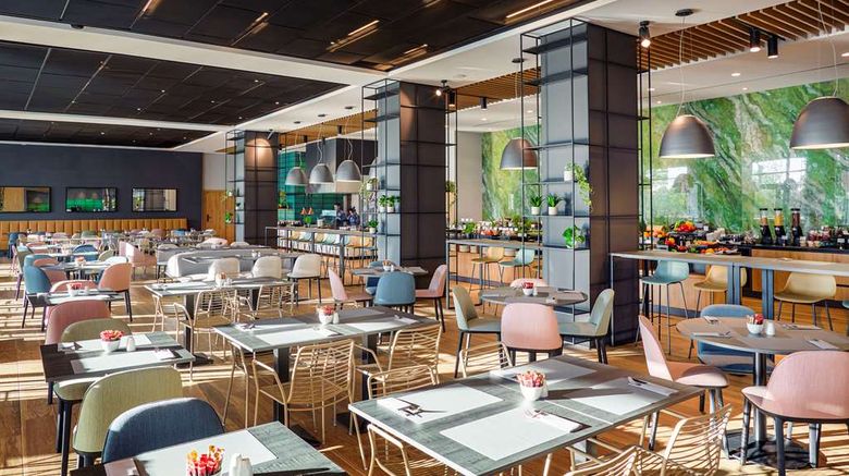 <b>Q Hotel Plus Wroclaw Bielany Restaurant</b>. Images powered by <a href="https://iceportal.shijigroup.com/" title="IcePortal" target="_blank">IcePortal</a>.