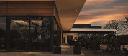 The Carlton Hotel Exterior
