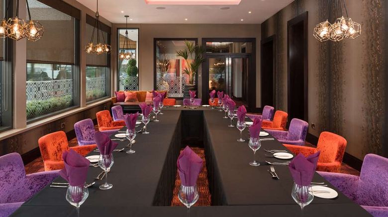 <b>The Carlton Hotel Meeting</b>. Images powered by <a href="https://iceportal.shijigroup.com/" title="IcePortal" target="_blank">IcePortal</a>.