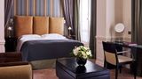 <b>Hotel la Tremoille Room</b>. Images powered by <a href="https://iceportal.shijigroup.com/" title="IcePortal" target="_blank">IcePortal</a>.