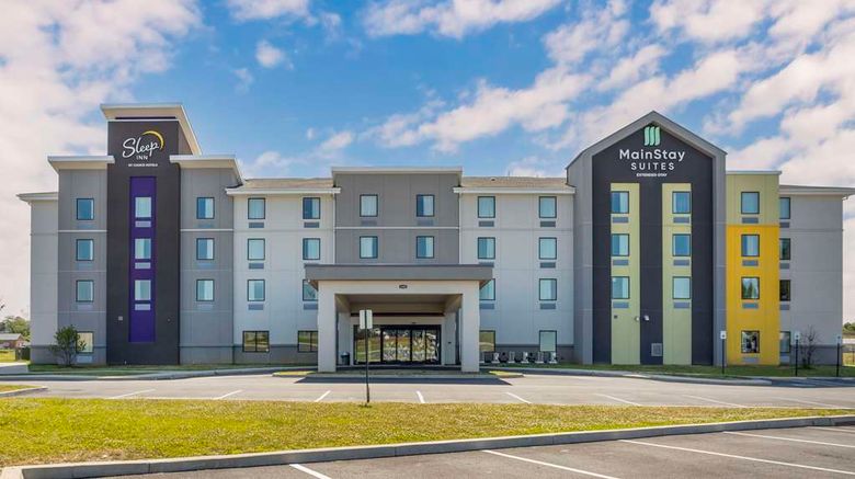 <b>Sleep Inn York Exterior</b>. Images powered by <a href="https://iceportal.shijigroup.com/" title="IcePortal" target="_blank">IcePortal</a>.