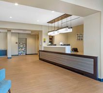 MainStay Suites York Lobby