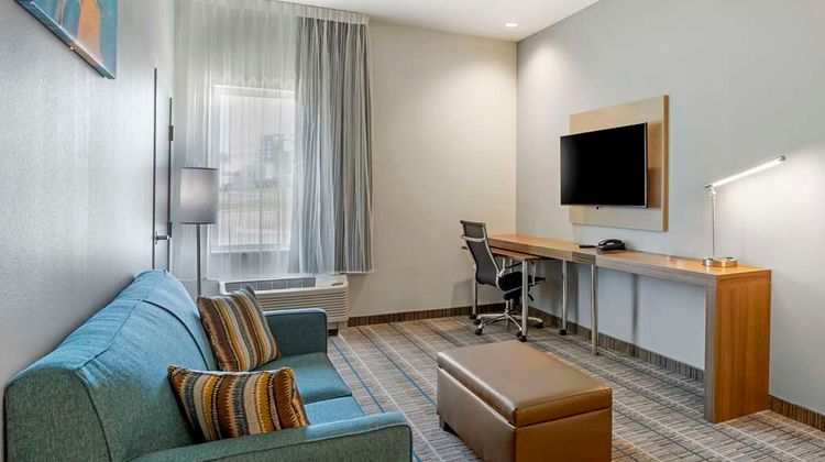 MainStay Suites York Suite