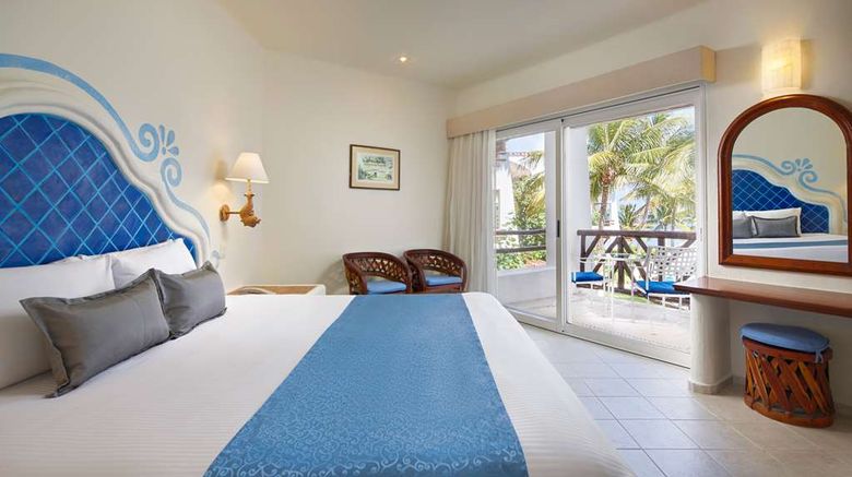 <b>Desire Pearl Resort & Spa Room</b>. Images powered by <a href="https://iceportal.shijigroup.com/" title="IcePortal" target="_blank">IcePortal</a>.