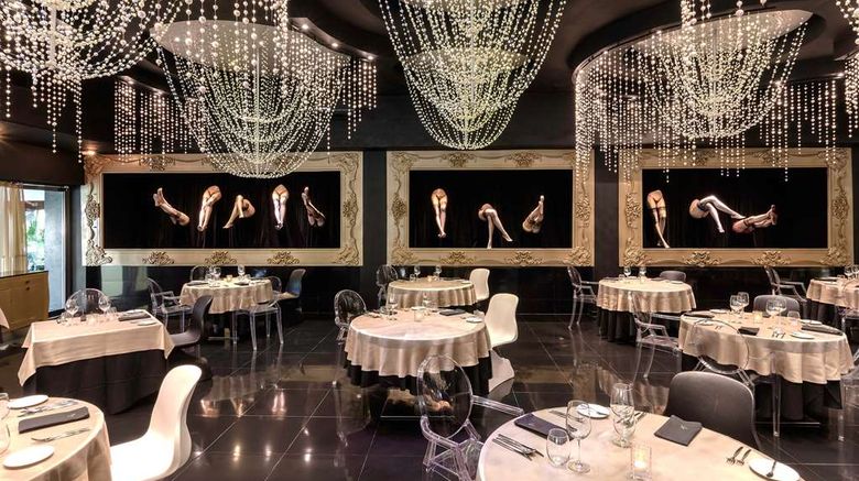 <b>Desire Pearl Resort & Spa Restaurant</b>. Images powered by <a href="https://iceportal.shijigroup.com/" title="IcePortal" target="_blank">IcePortal</a>.