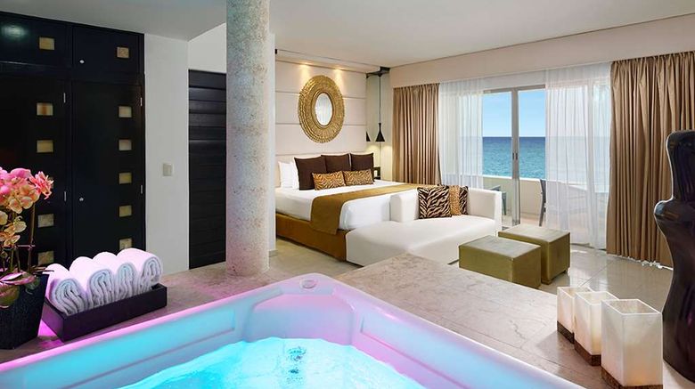 <b>Desire Riviera Maya Resort Suite</b>. Images powered by <a href="https://iceportal.shijigroup.com/" title="IcePortal" target="_blank">IcePortal</a>.