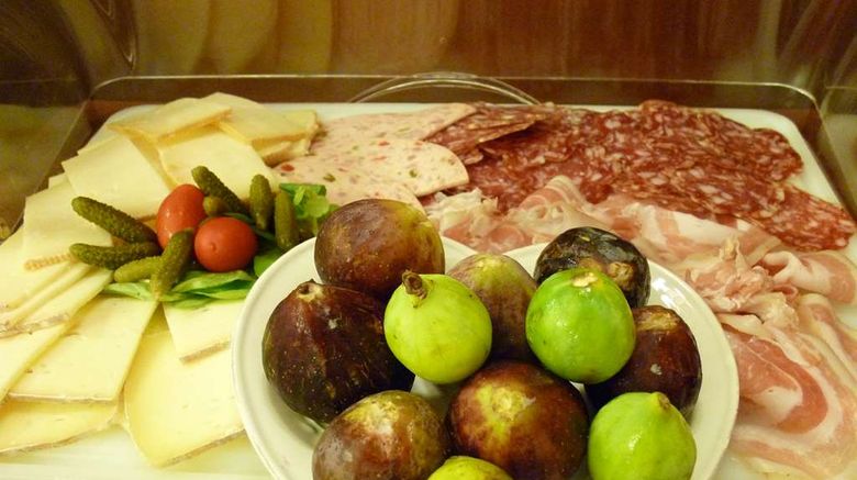 <b>Citta Dei Mille Hotel Restaurant</b>. Images powered by <a href="https://iceportal.shijigroup.com/" title="IcePortal" target="_blank">IcePortal</a>.