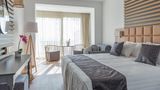 Pierre Anne Beach Hotel Suite