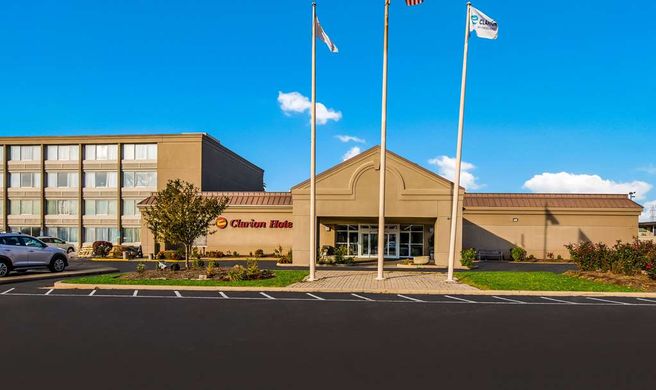 Quality Inn Exterior