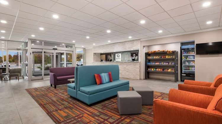 Quality Inn Lobby