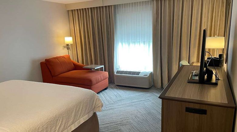 <b>Chateau Fredericton Trademark Coll Room</b>. Images powered by <a href="https://iceportal.shijigroup.com/" title="IcePortal" target="_blank">IcePortal</a>.