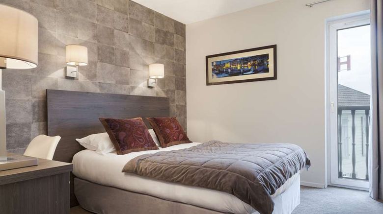 <b>Hotel Acadie Les Ulis Room</b>. Images powered by <a href="https://iceportal.shijigroup.com/" title="IcePortal" target="_blank">IcePortal</a>.